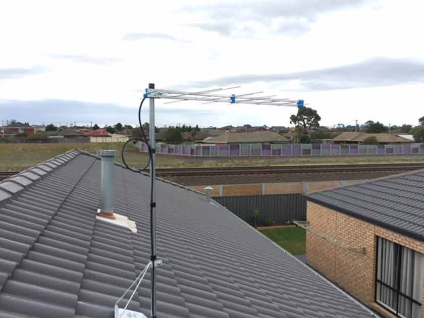 Antenna installation in truganina